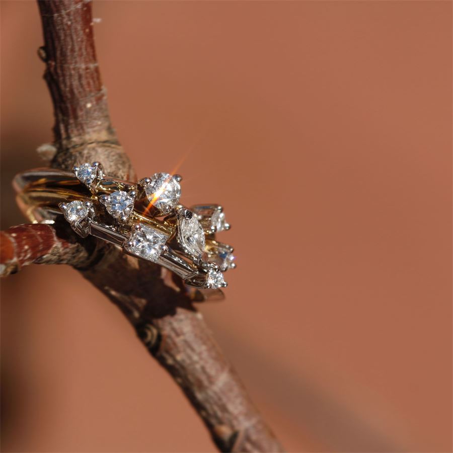 Anello 'Balance' oro bianco con princess BALANCE | AN AU18B1PRNC 2TO CT 0,12+0,06